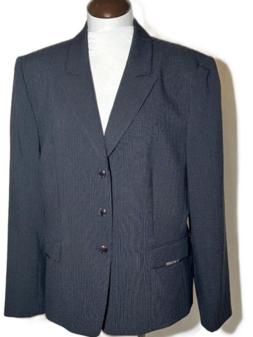 NEW Tahari Levine Blazer Jacket Charcoal w Fine Light Pin Stripes sz 18